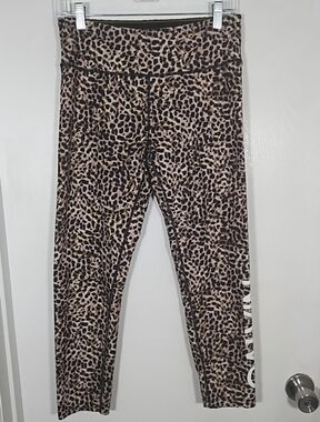 Calvin Klein Performance Women's L Crop Capri Leggings Leopard Animal Print